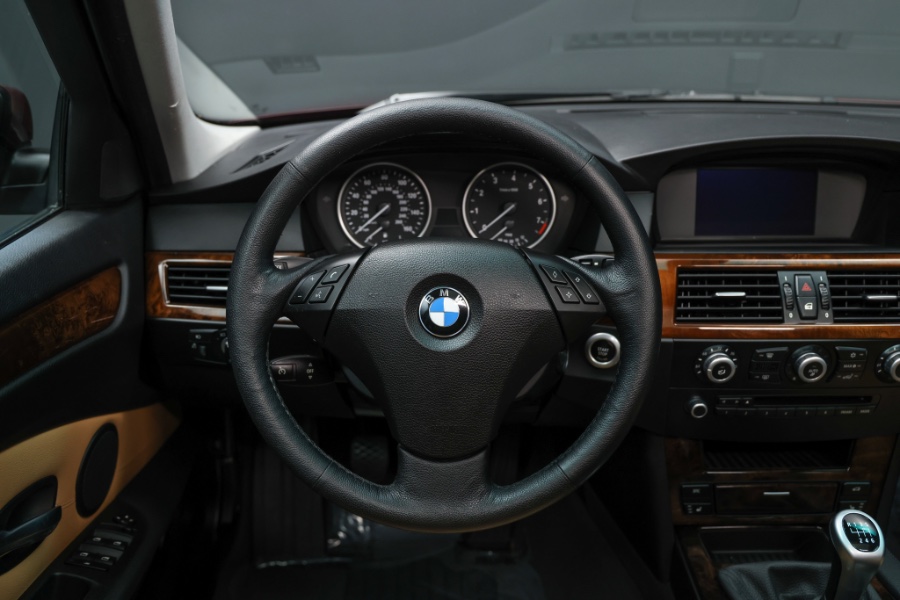 2009 BMW 5 Series 4dr Sdn 528i RWD, available for sale in North Salem, New York | Meccanic Shop North Inc. North Salem, New York 2009 BMW 5 Series 4dr Sdn 528i RWD, available for sale in North Salem, New York | Meccanic Shop North Inc. North Salem, New York