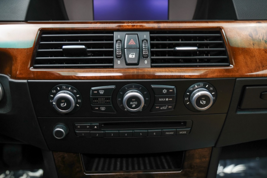 2009 BMW 5 Series 4dr Sdn 528i RWD, available for sale in North Salem, New York | Meccanic Shop North Inc. North Salem, New York 2009 BMW 5 Series 4dr Sdn 528i RWD, available for sale in North Salem, New York | Meccanic Shop North Inc. North Salem, New York