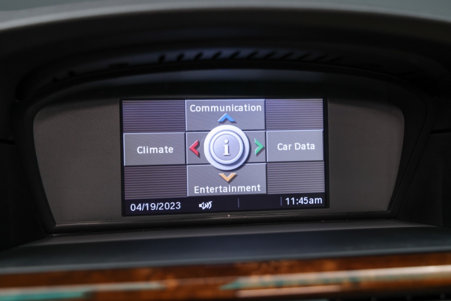 2009 BMW 5 Series 4dr Sdn 528i RWD, available for sale in North Salem, New York | Meccanic Shop North Inc. North Salem, New York 2009 BMW 5 Series 4dr Sdn 528i RWD, available for sale in North Salem, New York | Meccanic Shop North Inc. North Salem, New York