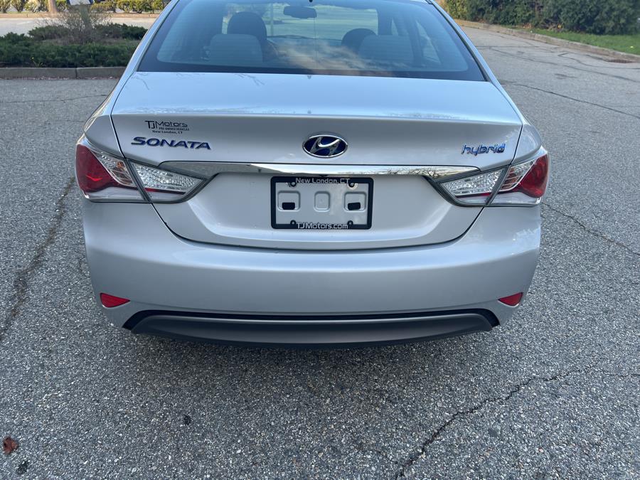 2015 Hyundai Sonata Hybrid 4dr Sdn, available for sale in New London, Connecticut | TJ Motors. New London, Connecticut 2015 Hyundai Sonata Hybrid 4dr Sdn, available for sale in New London, Connecticut | TJ Motors. New London, Connecticut