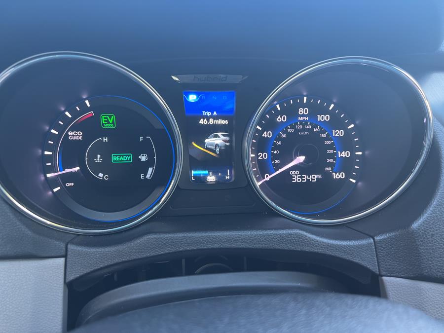 2015 Hyundai Sonata Hybrid 4dr Sdn, available for sale in New London, Connecticut | TJ Motors. New London, Connecticut 2015 Hyundai Sonata Hybrid 4dr Sdn, available for sale in New London, Connecticut | TJ Motors. New London, Connecticut