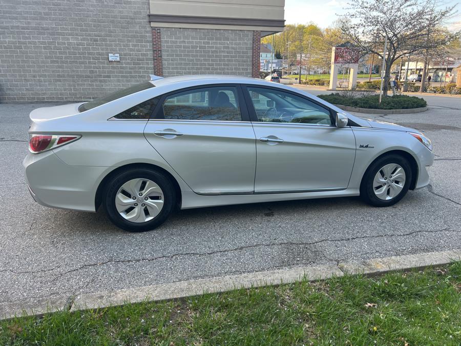 2015 Hyundai Sonata Hybrid 4dr Sdn, available for sale in New London, Connecticut | TJ Motors. New London, Connecticut 2015 Hyundai Sonata Hybrid 4dr Sdn, available for sale in New London, Connecticut | TJ Motors. New London, Connecticut