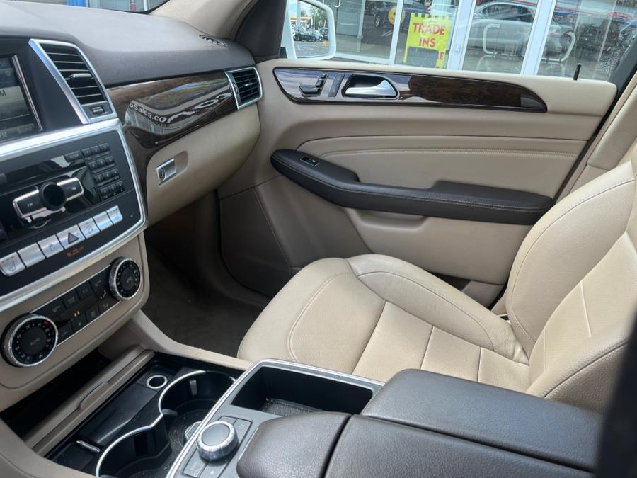 2015 Mercedes-Benz ML350 CLEAN CARFAX. Low Miles!!!, available for sale in Rosedale, New York | Sunrise Auto Sales. Rosedale, New York 2015 Mercedes-Benz ML350 CLEAN CARFAX. Low Miles!!!, available for sale in Rosedale, New York | Sunrise Auto Sales. Rosedale, New York
