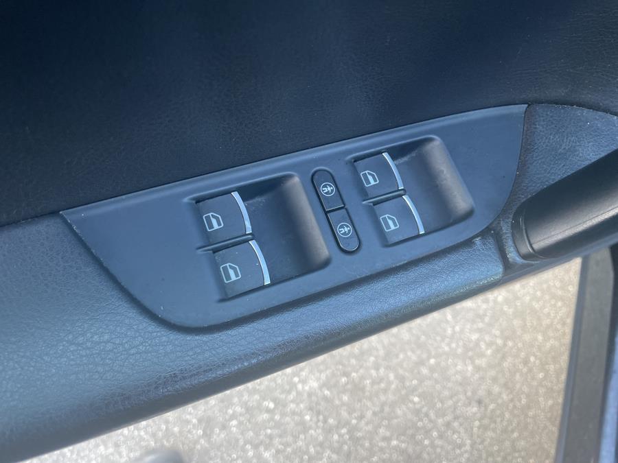 2014 Volkswagen Touareg 4dr 3.6L R-Line, available for sale in Hartford, Connecticut | Lex Autos LLC. Hartford, Connecticut 2014 Volkswagen Touareg 4dr 3.6L R-Line, available for sale in Hartford, Connecticut | Lex Autos LLC. Hartford, Connecticut