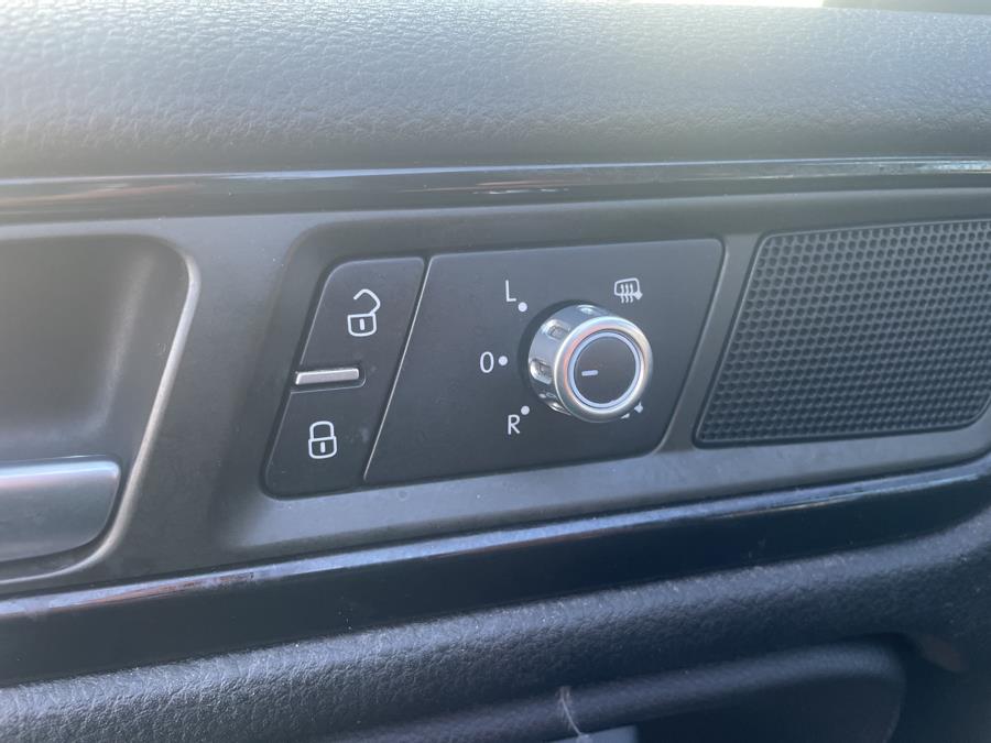 2014 Volkswagen Touareg 4dr 3.6L R-Line, available for sale in Hartford, Connecticut | Lex Autos LLC. Hartford, Connecticut 2014 Volkswagen Touareg 4dr 3.6L R-Line, available for sale in Hartford, Connecticut | Lex Autos LLC. Hartford, Connecticut