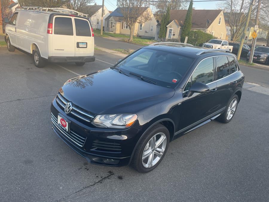 2014 Volkswagen Touareg 4dr 3.6L R-Line, available for sale in Hartford, Connecticut | Lex Autos LLC. Hartford, Connecticut 2014 Volkswagen Touareg 4dr 3.6L R-Line, available for sale in Hartford, Connecticut | Lex Autos LLC. Hartford, Connecticut