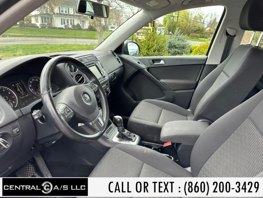 2015 Volkswagen Tiguan 4MOTION 4dr Auto SEL, available for sale in East Windsor, Connecticut | Central A/S LLC. East Windsor, Connecticut 2015 Volkswagen Tiguan 4MOTION 4dr Auto SEL, available for sale in East Windsor, Connecticut | Central A/S LLC. East Windsor, Connecticut
