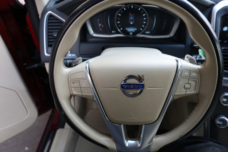 2015 Volvo XC60 2015.5 AWD 4dr T6, available for sale in Bristol, Connecticut | Dealmax Motors LLC. Bristol, Connecticut 2015 Volvo XC60 2015.5 AWD 4dr T6, available for sale in Bristol, Connecticut | Dealmax Motors LLC. Bristol, Connecticut