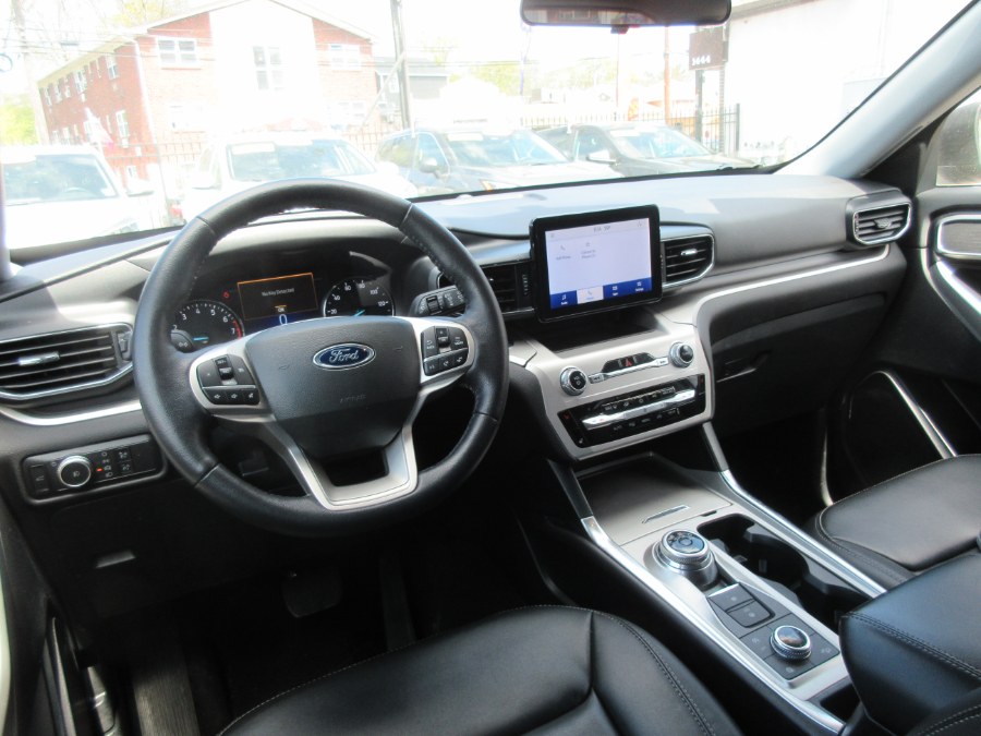 2022 Ford Explorer XLT 4WD, available for sale in Linden, New Jersey | Route 27 Auto Mall. Linden, New Jersey 2022 Ford Explorer XLT 4WD, available for sale in Linden, New Jersey | Route 27 Auto Mall. Linden, New Jersey