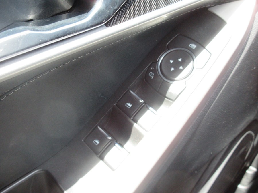2022 Ford Explorer XLT 4WD, available for sale in Linden, New Jersey | Route 27 Auto Mall. Linden, New Jersey 2022 Ford Explorer XLT 4WD, available for sale in Linden, New Jersey | Route 27 Auto Mall. Linden, New Jersey