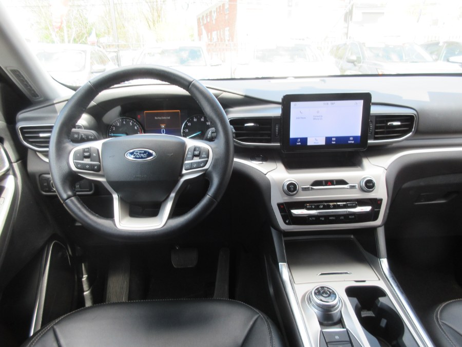2022 Ford Explorer XLT 4WD, available for sale in Linden, New Jersey | Route 27 Auto Mall. Linden, New Jersey 2022 Ford Explorer XLT 4WD, available for sale in Linden, New Jersey | Route 27 Auto Mall. Linden, New Jersey