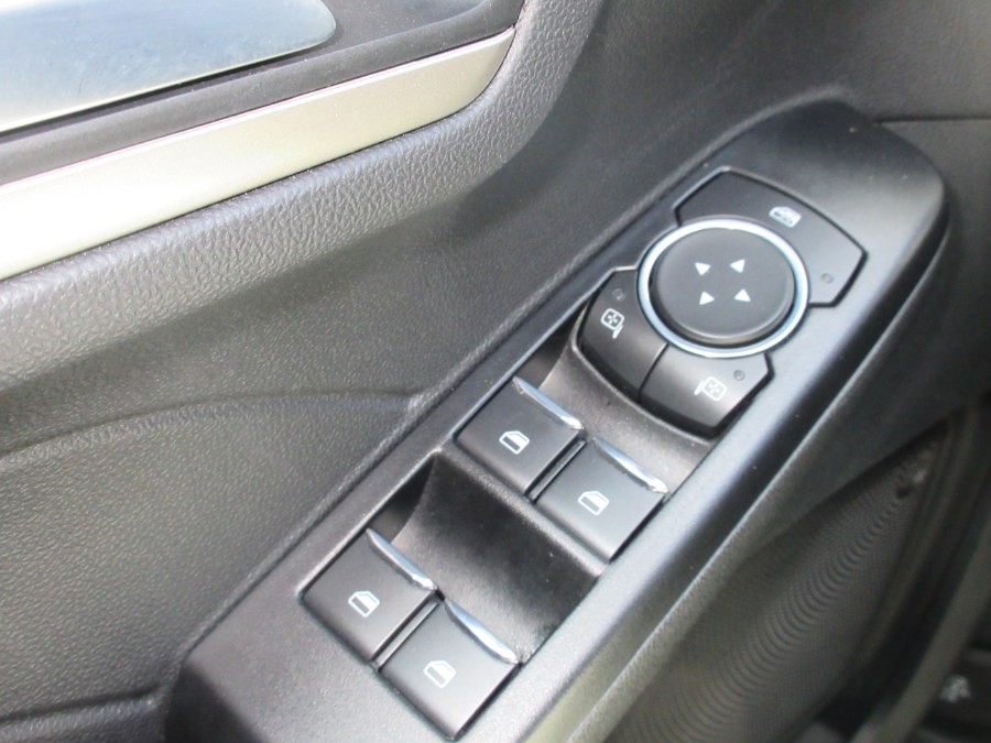 2022 Ford Escape SEL FWD, available for sale in Linden, New Jersey | Route 27 Auto Mall. Linden, New Jersey 2022 Ford Escape SEL FWD, available for sale in Linden, New Jersey | Route 27 Auto Mall. Linden, New Jersey