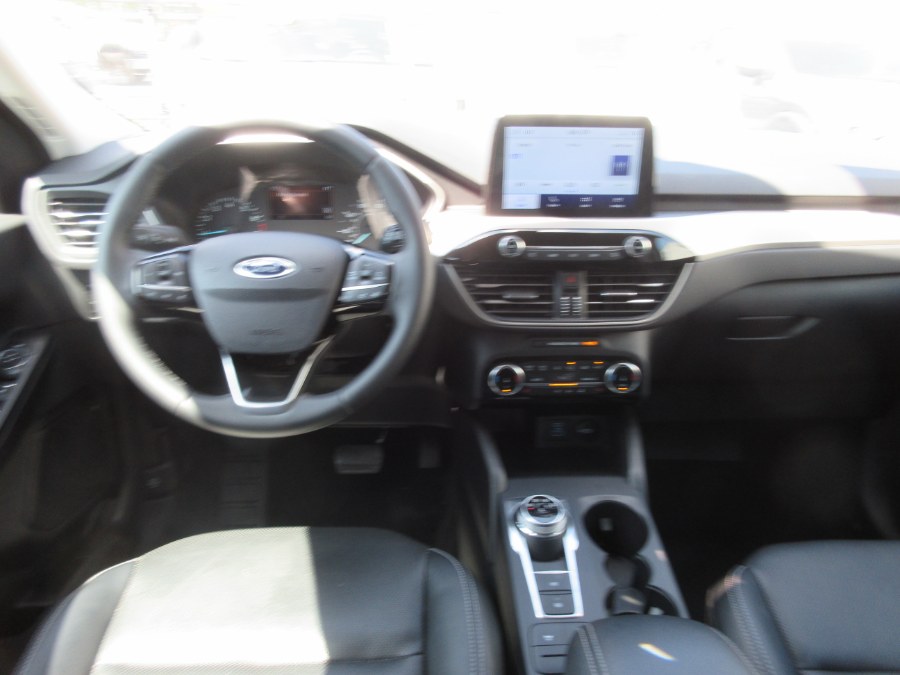 2022 Ford Escape SEL FWD, available for sale in Linden, New Jersey | Route 27 Auto Mall. Linden, New Jersey 2022 Ford Escape SEL FWD, available for sale in Linden, New Jersey | Route 27 Auto Mall. Linden, New Jersey