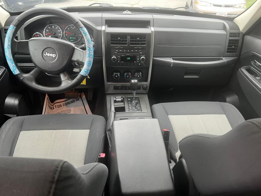 2010 Jeep Liberty 4WD 4dr Sport, available for sale in Swansea, Massachusetts | Gas On The Run. Swansea, Massachusetts 2010 Jeep Liberty 4WD 4dr Sport, available for sale in Swansea, Massachusetts | Gas On The Run. Swansea, Massachusetts