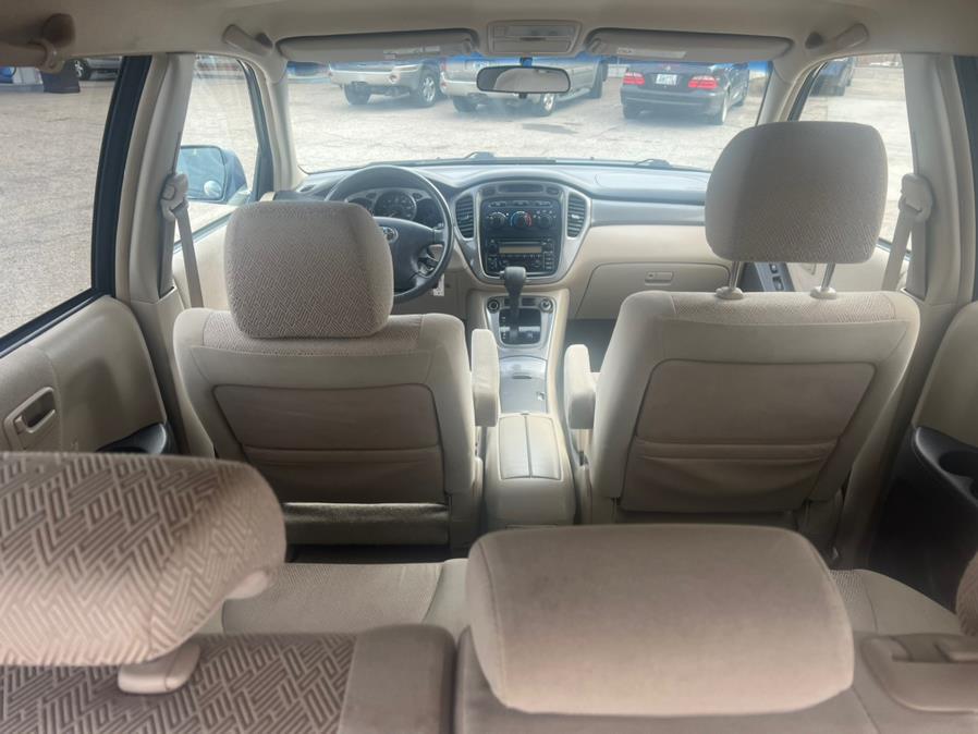 2003 Toyota Highlander 4dr 4-Cyl, available for sale in Swansea, Massachusetts | Gas On The Run. Swansea, Massachusetts 2003 Toyota Highlander 4dr 4-Cyl, available for sale in Swansea, Massachusetts | Gas On The Run. Swansea, Massachusetts