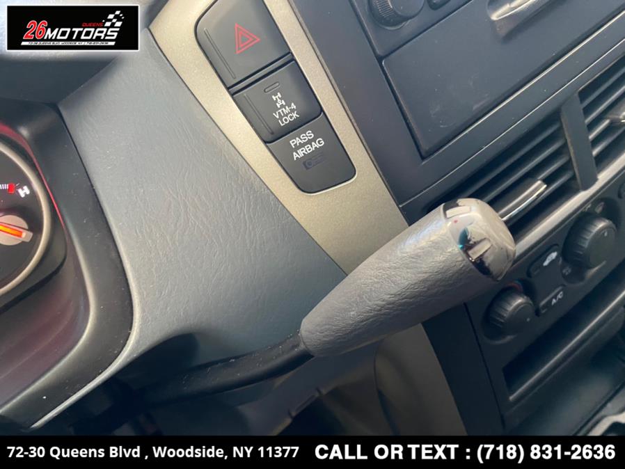 2007 Honda Pilot 4WD 4dr LX, available for sale in Woodside, New York | 26 Motors Queens. Woodside, New York 2007 Honda Pilot 4WD 4dr LX, available for sale in Woodside, New York | 26 Motors Queens. Woodside, New York