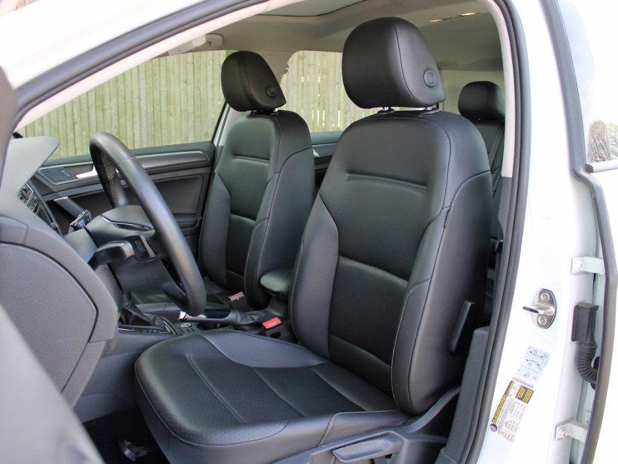 2020 Volkswagen Golf 1.4T TSI, available for sale in Great Neck, New York | Auto Expo Ent Inc.. Great Neck, New York 2020 Volkswagen Golf 1.4T TSI, available for sale in Great Neck, New York | Auto Expo Ent Inc.. Great Neck, New York