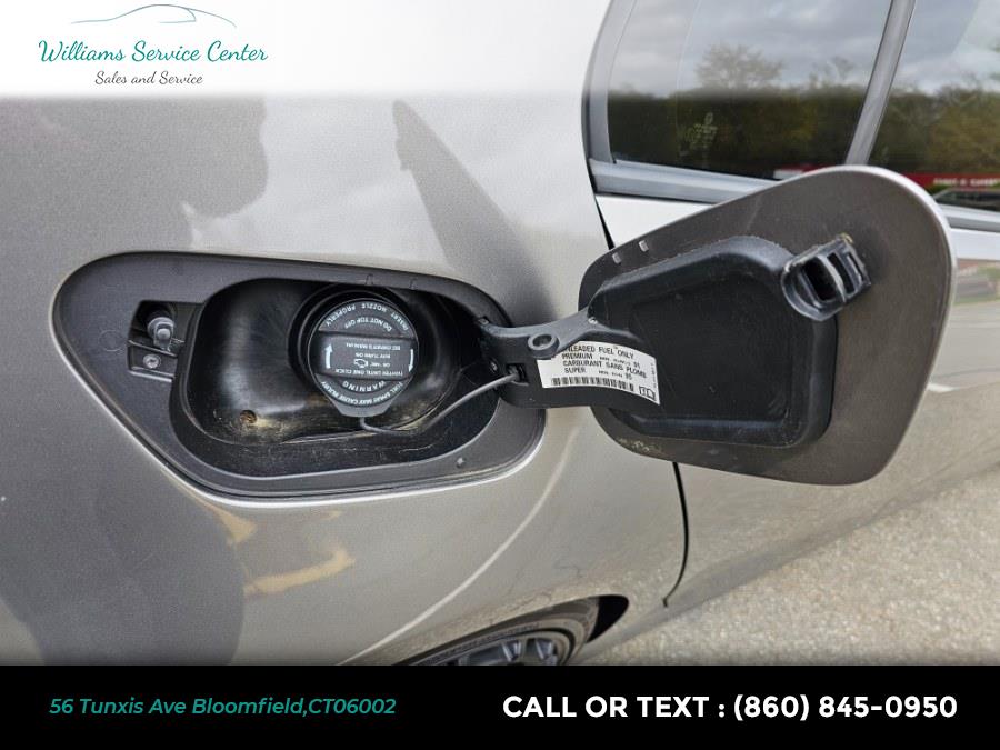 2016 Volkswagen Golf R 4dr HB Man w/DCC/Nav, available for sale in Bloomfield, Connecticut | Williams Service Center. Bloomfield, Connecticut 2016 Volkswagen Golf R 4dr HB Man w/DCC/Nav, available for sale in Bloomfield, Connecticut | Williams Service Center. Bloomfield, Connecticut