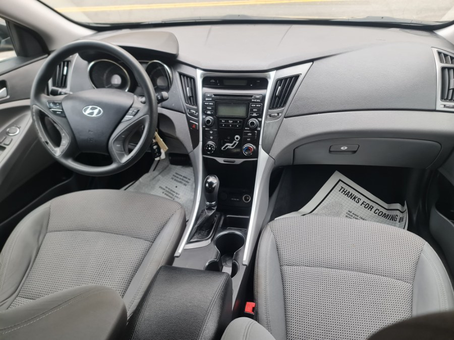 2012 Hyundai Sonata 4dr Sdn 2.4L Auto GLS, available for sale in Bloomingdale, New Jersey | Bloomingdale Auto Group. Bloomingdale, New Jersey 2012 Hyundai Sonata 4dr Sdn 2.4L Auto GLS, available for sale in Bloomingdale, New Jersey | Bloomingdale Auto Group. Bloomingdale, New Jersey