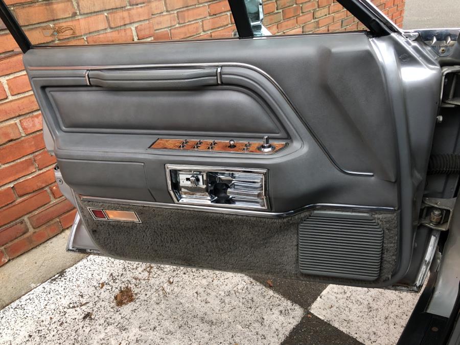 1986 Lincoln Town Car 4dr Sedan, available for sale in Waterbury, Connecticut | National Auto Brokers, Inc.. Waterbury, Connecticut 1986 Lincoln Town Car 4dr Sedan, available for sale in Waterbury, Connecticut | National Auto Brokers, Inc.. Waterbury, Connecticut