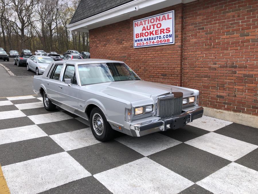 1986 Lincoln Town Car 4dr Sedan, available for sale in Waterbury, Connecticut | National Auto Brokers, Inc.. Waterbury, Connecticut 1986 Lincoln Town Car 4dr Sedan, available for sale in Waterbury, Connecticut | National Auto Brokers, Inc.. Waterbury, Connecticut
