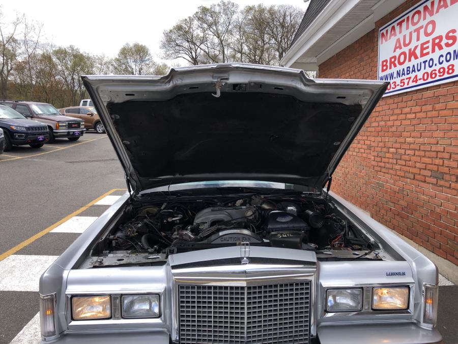1986 Lincoln Town Car 4dr Sedan, available for sale in Waterbury, Connecticut | National Auto Brokers, Inc.. Waterbury, Connecticut 1986 Lincoln Town Car 4dr Sedan, available for sale in Waterbury, Connecticut | National Auto Brokers, Inc.. Waterbury, Connecticut