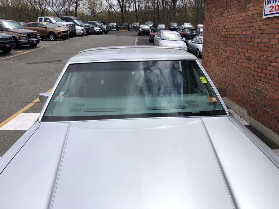 1986 Lincoln Town Car 4dr Sedan, available for sale in Waterbury, Connecticut | National Auto Brokers, Inc.. Waterbury, Connecticut 1986 Lincoln Town Car 4dr Sedan, available for sale in Waterbury, Connecticut | National Auto Brokers, Inc.. Waterbury, Connecticut