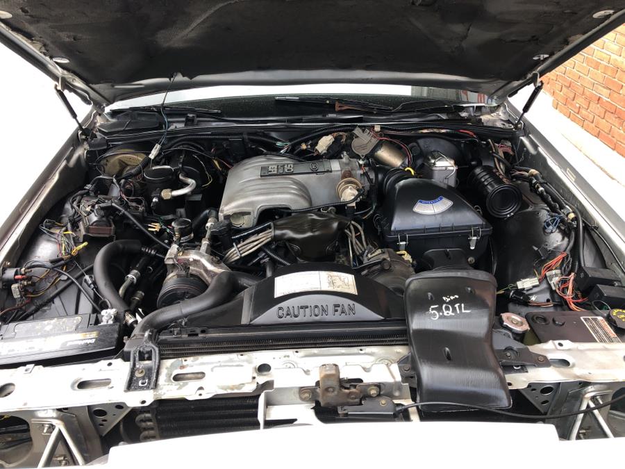 1986 Lincoln Town Car 4dr Sedan, available for sale in Waterbury, Connecticut | National Auto Brokers, Inc.. Waterbury, Connecticut 1986 Lincoln Town Car 4dr Sedan, available for sale in Waterbury, Connecticut | National Auto Brokers, Inc.. Waterbury, Connecticut