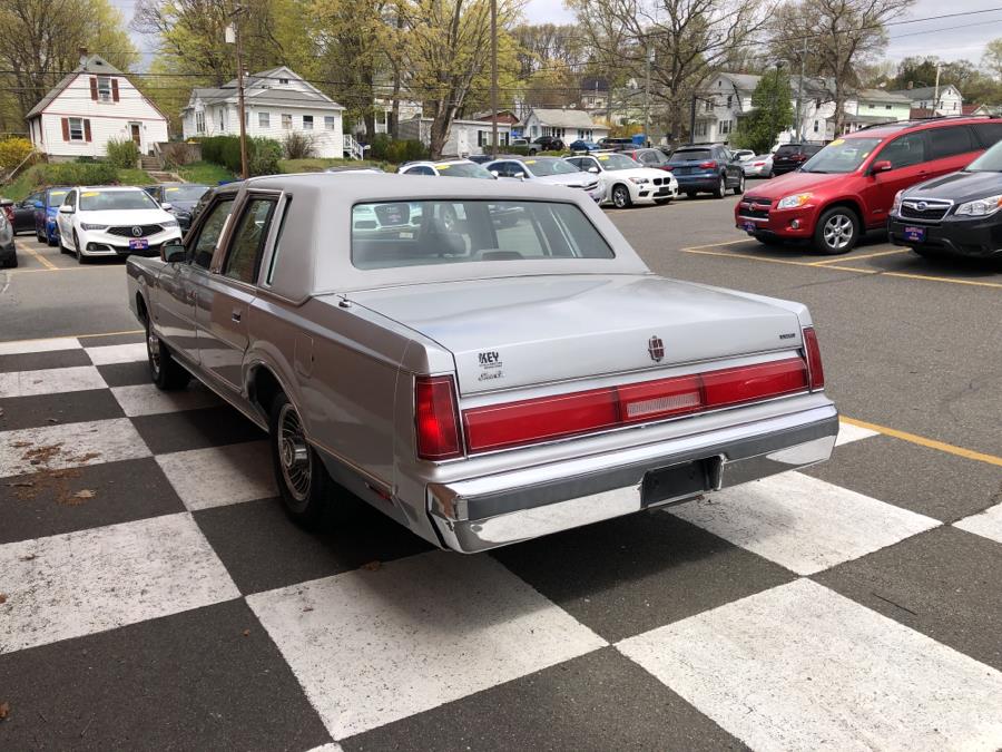 1986 Lincoln Town Car 4dr Sedan, available for sale in Waterbury, Connecticut | National Auto Brokers, Inc.. Waterbury, Connecticut 1986 Lincoln Town Car 4dr Sedan, available for sale in Waterbury, Connecticut | National Auto Brokers, Inc.. Waterbury, Connecticut