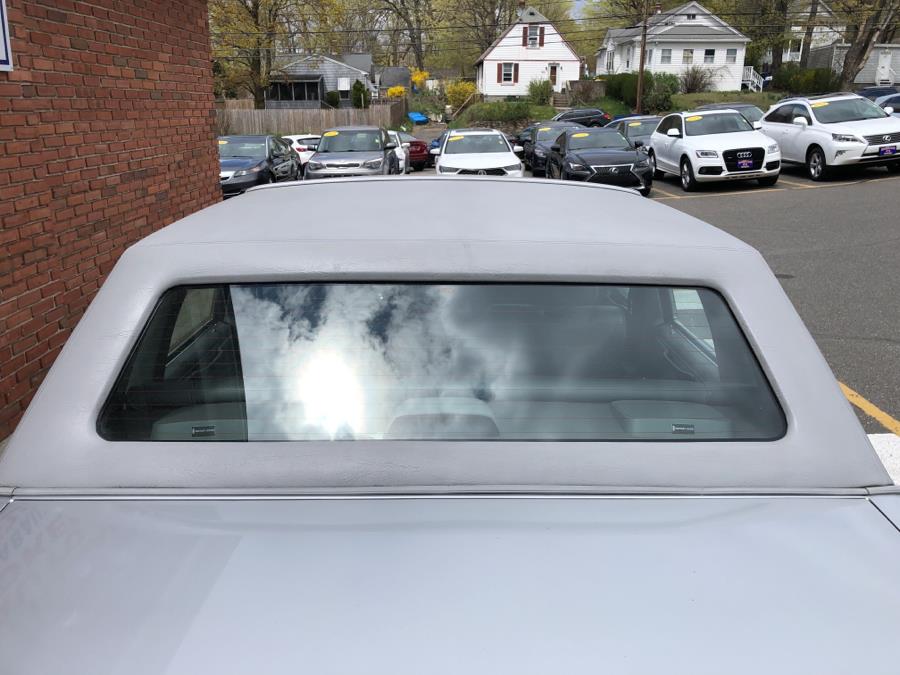 1986 Lincoln Town Car 4dr Sedan, available for sale in Waterbury, Connecticut | National Auto Brokers, Inc.. Waterbury, Connecticut 1986 Lincoln Town Car 4dr Sedan, available for sale in Waterbury, Connecticut | National Auto Brokers, Inc.. Waterbury, Connecticut