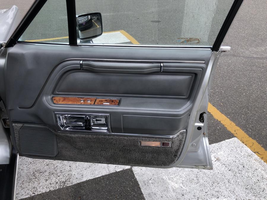 1986 Lincoln Town Car 4dr Sedan, available for sale in Waterbury, Connecticut | National Auto Brokers, Inc.. Waterbury, Connecticut 1986 Lincoln Town Car 4dr Sedan, available for sale in Waterbury, Connecticut | National Auto Brokers, Inc.. Waterbury, Connecticut