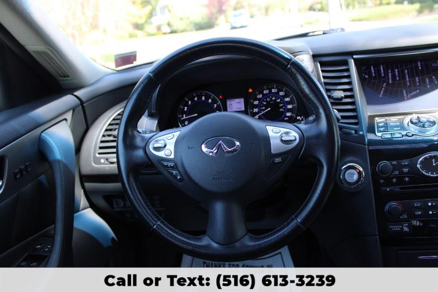 2014 Infiniti QX70 AWD 4dr, available for sale in Great Neck, New York | Great Neck Car Buyers & Sellers. Great Neck, New York 2014 Infiniti QX70 AWD 4dr, available for sale in Great Neck, New York | Great Neck Car Buyers & Sellers. Great Neck, New York