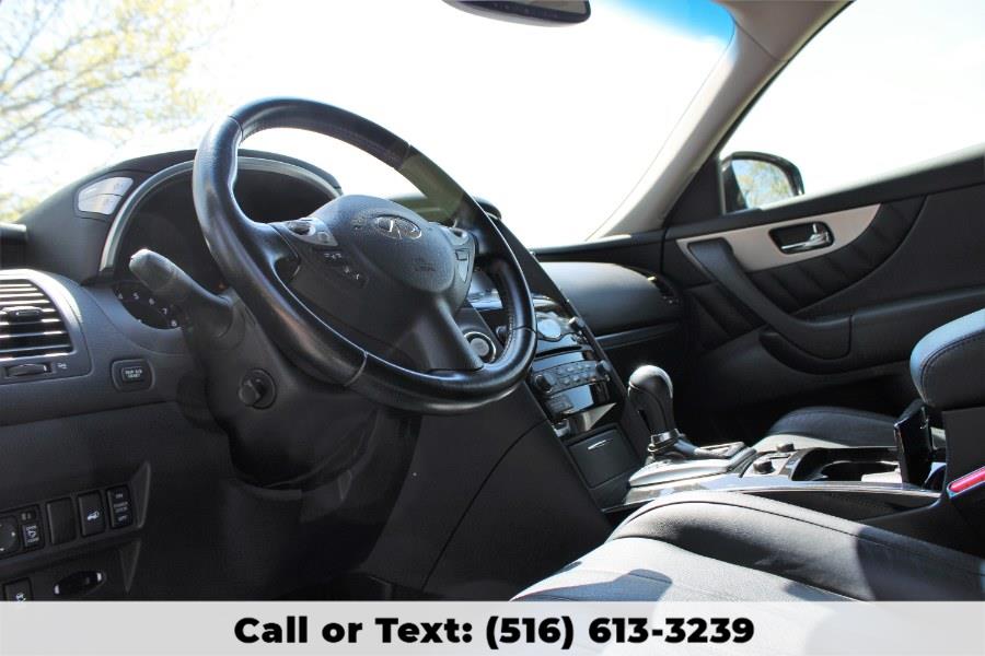 2014 Infiniti QX70 AWD 4dr, available for sale in Great Neck, New York | Great Neck Car Buyers & Sellers. Great Neck, New York 2014 Infiniti QX70 AWD 4dr, available for sale in Great Neck, New York | Great Neck Car Buyers & Sellers. Great Neck, New York