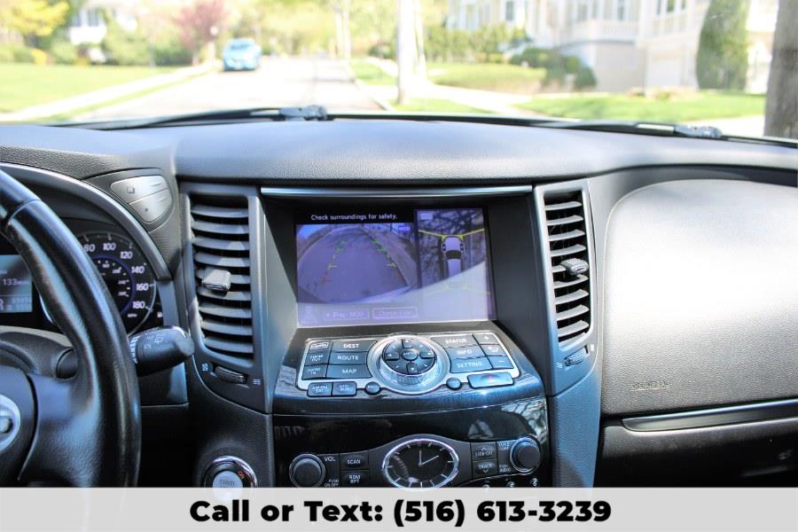 2014 Infiniti QX70 AWD 4dr, available for sale in Great Neck, New York | Great Neck Car Buyers & Sellers. Great Neck, New York 2014 Infiniti QX70 AWD 4dr, available for sale in Great Neck, New York | Great Neck Car Buyers & Sellers. Great Neck, New York