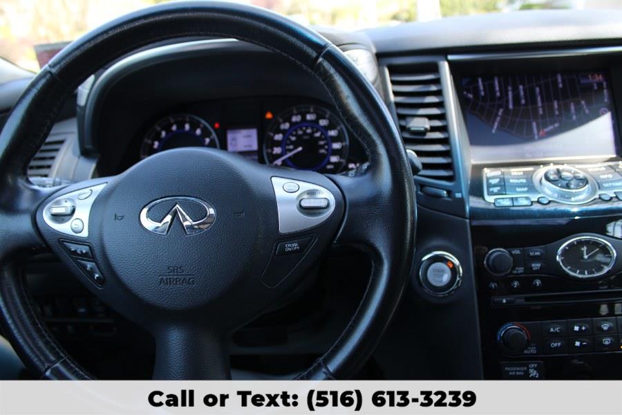 2014 Infiniti QX70 AWD 4dr, available for sale in Great Neck, New York | Great Neck Car Buyers & Sellers. Great Neck, New York 2014 Infiniti QX70 AWD 4dr, available for sale in Great Neck, New York | Great Neck Car Buyers & Sellers. Great Neck, New York