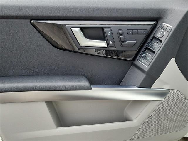 2014 Mercedes-benz Glk GLK 350, available for sale in Stratford, Connecticut | Wiz Leasing Inc. Stratford, Connecticut 2014 Mercedes-benz Glk GLK 350, available for sale in Stratford, Connecticut | Wiz Leasing Inc. Stratford, Connecticut