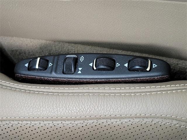 2010 Mercedes-benz E-class E 550, available for sale in Stratford, Connecticut | Wiz Leasing Inc. Stratford, Connecticut 2010 Mercedes-benz E-class E 550, available for sale in Stratford, Connecticut | Wiz Leasing Inc. Stratford, Connecticut