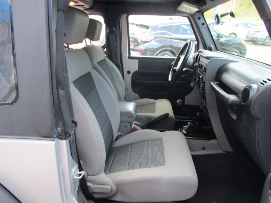 2008 Jeep Wrangler 4WD 2dr X, available for sale in Meriden, Connecticut | Cos Central Auto. Meriden, Connecticut 2008 Jeep Wrangler 4WD 2dr X, available for sale in Meriden, Connecticut | Cos Central Auto. Meriden, Connecticut