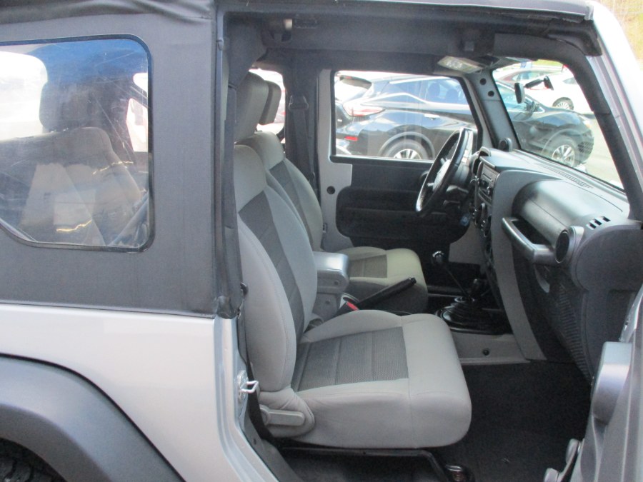 2008 Jeep Wrangler 4WD 2dr X, available for sale in Meriden, Connecticut | Cos Central Auto. Meriden, Connecticut 2008 Jeep Wrangler 4WD 2dr X, available for sale in Meriden, Connecticut | Cos Central Auto. Meriden, Connecticut