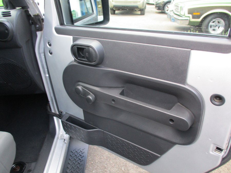 2008 Jeep Wrangler 4WD 2dr X, available for sale in Meriden, Connecticut | Cos Central Auto. Meriden, Connecticut 2008 Jeep Wrangler 4WD 2dr X, available for sale in Meriden, Connecticut | Cos Central Auto. Meriden, Connecticut
