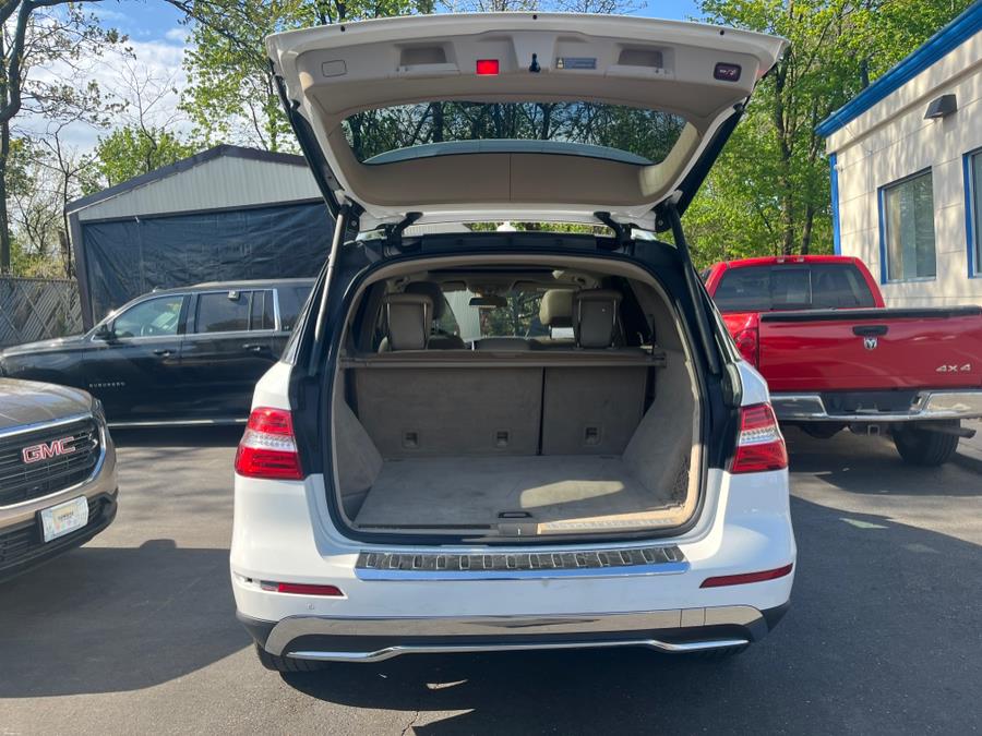 2015 Mercedes-Benz ML350 CLEAN CARFAX. Low Miles!!!, available for sale in Rosedale, New York | Sunrise Auto Sales. Rosedale, New York 2015 Mercedes-Benz ML350 CLEAN CARFAX. Low Miles!!!, available for sale in Rosedale, New York | Sunrise Auto Sales. Rosedale, New York