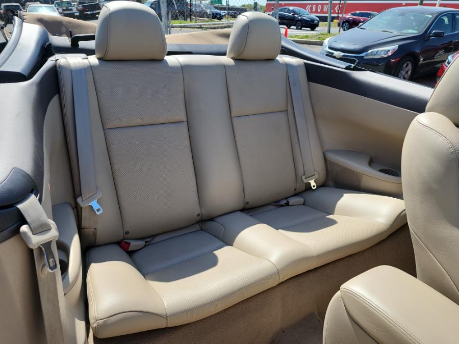 2006 Toyota Camry Solara 2dr Conv SLE V6 Auto, available for sale in Temple Hills, Maryland | Temple Hills Used Car. Temple Hills, Maryland 2006 Toyota Camry Solara 2dr Conv SLE V6 Auto, available for sale in Temple Hills, Maryland | Temple Hills Used Car. Temple Hills, Maryland