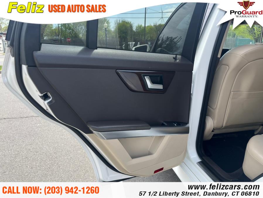 2013 Mercedes-Benz GLK-Class 4MATIC 4dr GLK350, available for sale in Danbury, Connecticut | Feliz Used Auto Sales. Danbury, Connecticut 2013 Mercedes-Benz GLK-Class 4MATIC 4dr GLK350, available for sale in Danbury, Connecticut | Feliz Used Auto Sales. Danbury, Connecticut