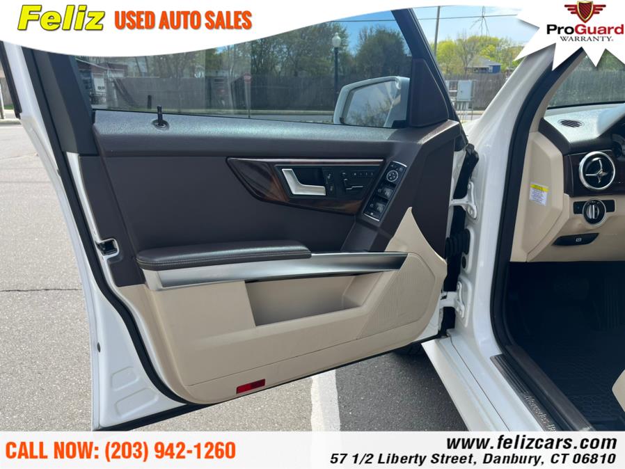 2013 Mercedes-Benz GLK-Class 4MATIC 4dr GLK350, available for sale in Danbury, Connecticut | Feliz Used Auto Sales. Danbury, Connecticut 2013 Mercedes-Benz GLK-Class 4MATIC 4dr GLK350, available for sale in Danbury, Connecticut | Feliz Used Auto Sales. Danbury, Connecticut