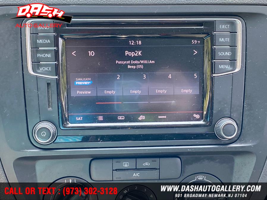 2016 Volkswagen Jetta Sedan 4dr Auto 1.4T S w/Technology, available for sale in Newark, New Jersey | Dash Auto Gallery Inc.. Newark, New Jersey 2016 Volkswagen Jetta Sedan 4dr Auto 1.4T S w/Technology, available for sale in Newark, New Jersey | Dash Auto Gallery Inc.. Newark, New Jersey