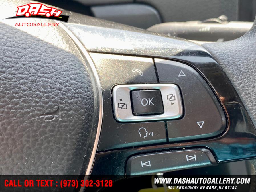 2016 Volkswagen Jetta Sedan 4dr Auto 1.4T S w/Technology, available for sale in Newark, New Jersey | Dash Auto Gallery Inc.. Newark, New Jersey 2016 Volkswagen Jetta Sedan 4dr Auto 1.4T S w/Technology, available for sale in Newark, New Jersey | Dash Auto Gallery Inc.. Newark, New Jersey