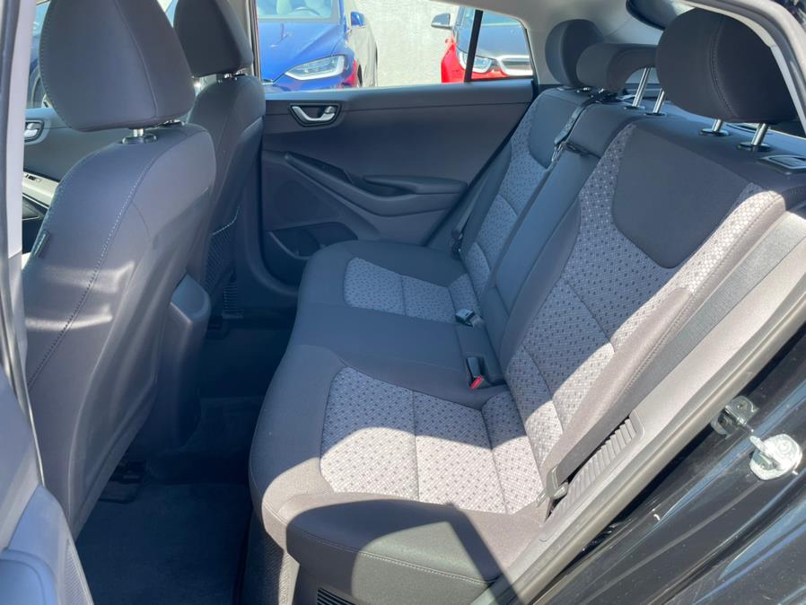 2019 Hyundai Ioniq Plug-In Hybrid Hatchback, available for sale in Daly City, California | Green Light Auto Wholesale. Daly City, California 2019 Hyundai Ioniq Plug-In Hybrid Hatchback, available for sale in Daly City, California | Green Light Auto Wholesale. Daly City, California