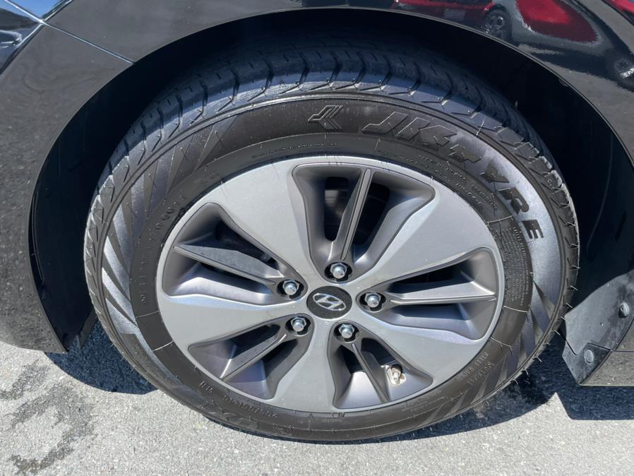 2019 Hyundai Ioniq Plug-In Hybrid Hatchback, available for sale in Daly City, California | Green Light Auto Wholesale. Daly City, California 2019 Hyundai Ioniq Plug-In Hybrid Hatchback, available for sale in Daly City, California | Green Light Auto Wholesale. Daly City, California