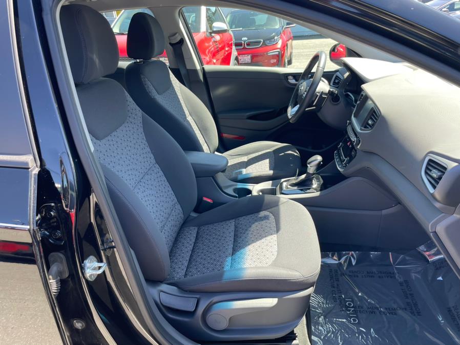 2019 Hyundai Ioniq Plug-In Hybrid Hatchback, available for sale in Daly City, California | Green Light Auto Wholesale. Daly City, California 2019 Hyundai Ioniq Plug-In Hybrid Hatchback, available for sale in Daly City, California | Green Light Auto Wholesale. Daly City, California