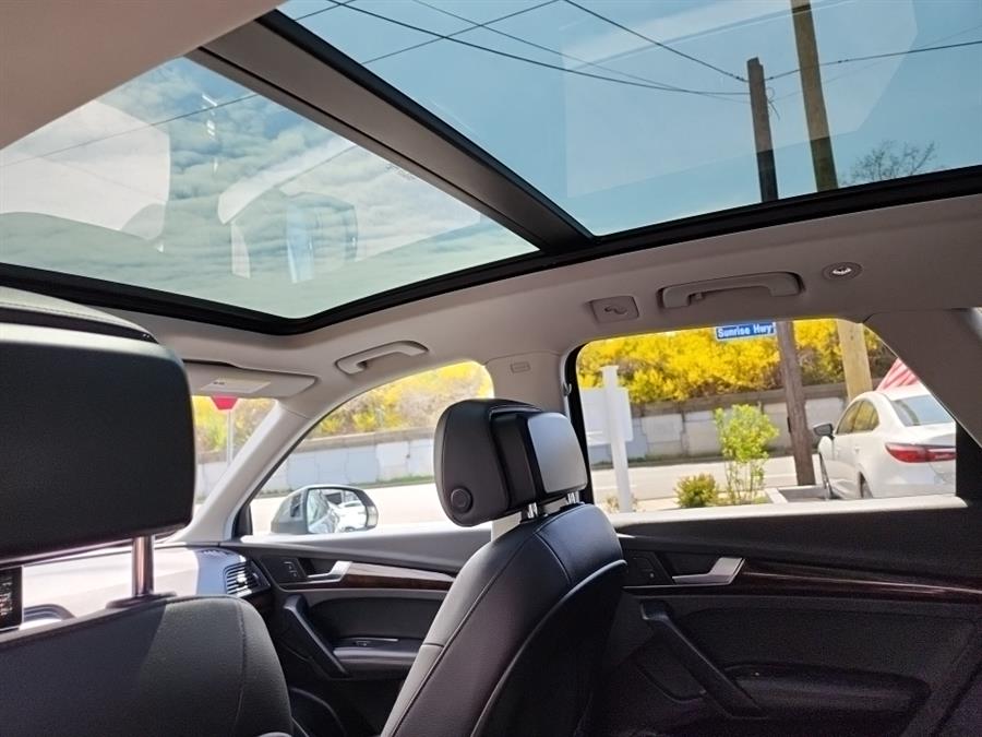 2019 Audi Q5 Premium Plus 45 TFSI quattro, available for sale in Islip, New York | L.I. Auto Gallery. Islip, New York 2019 Audi Q5 Premium Plus 45 TFSI quattro, available for sale in Islip, New York | L.I. Auto Gallery. Islip, New York